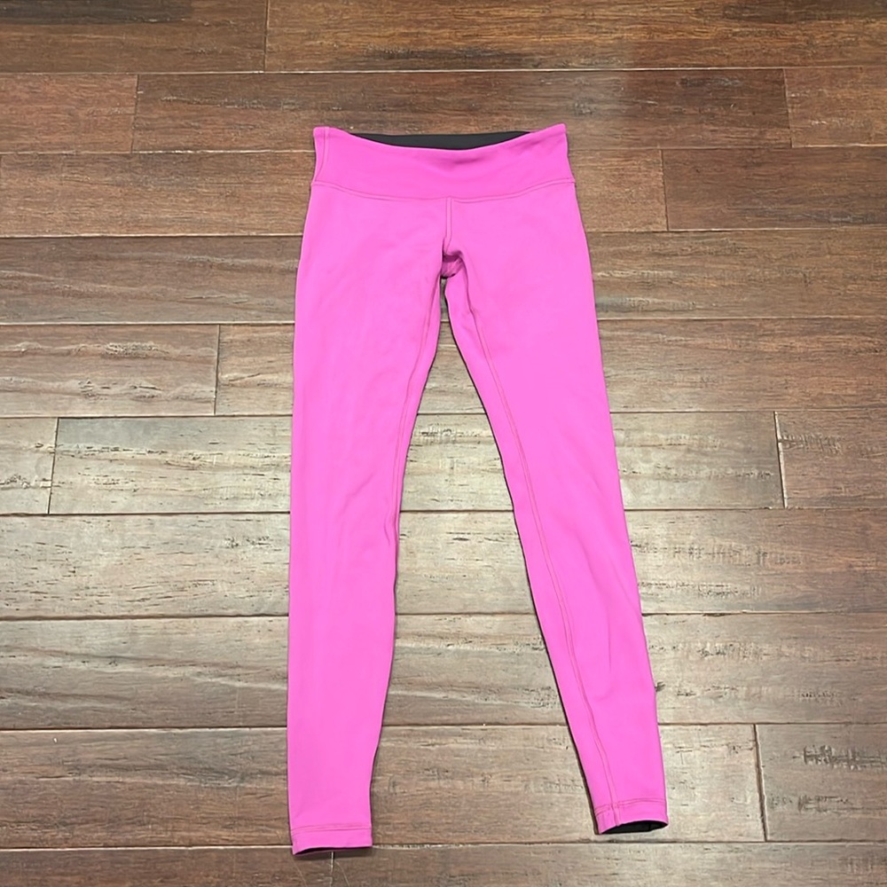 Lululemon pink leggings
